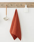 Linen tales viskestykke i stonewashed hør i terracotta farve