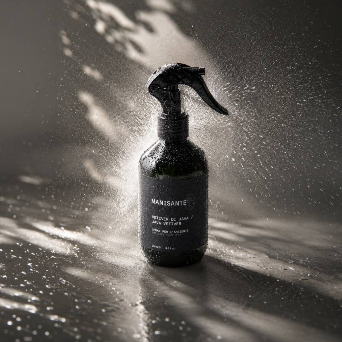 Manisante Java Vetiver room spray til rum og tekstiler 